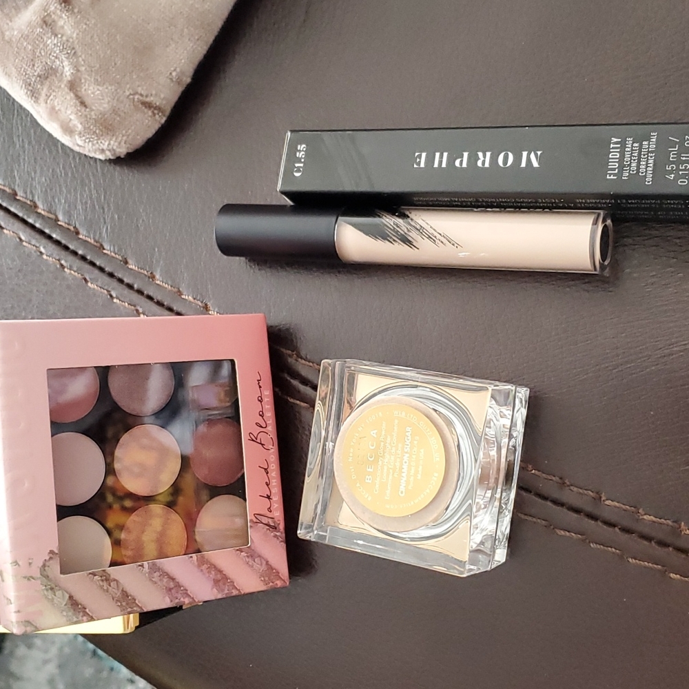 Makeup - Picture 3 of 5